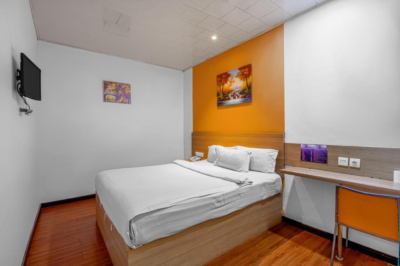 Suba Hotel Jakarta Exterior foto