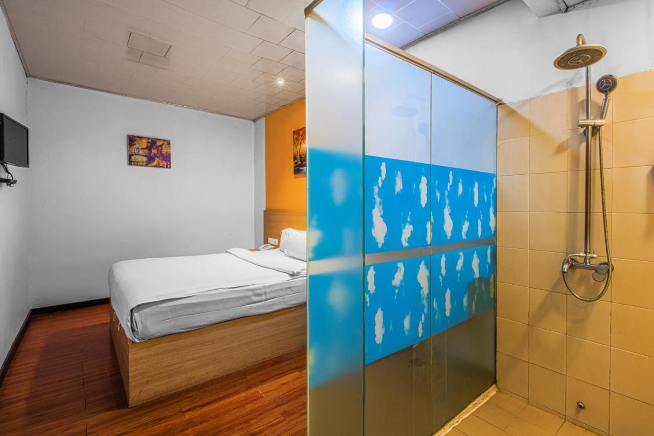 Suba Hotel Jakarta Exterior foto